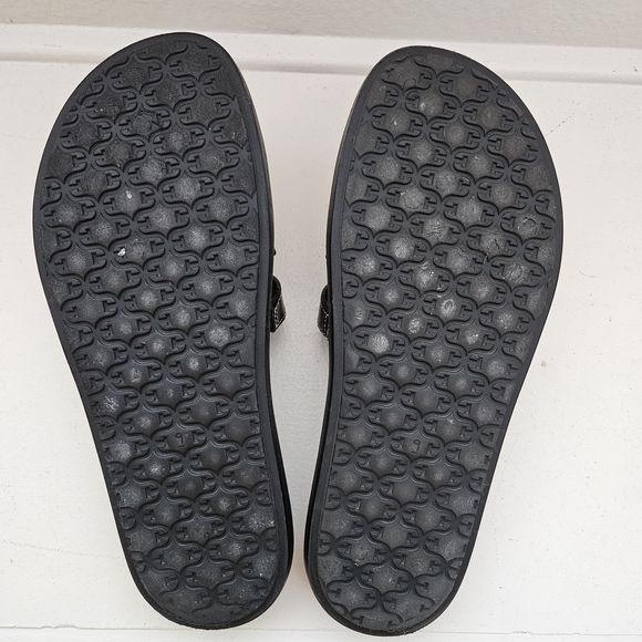 Sam Edelman Black Leather Slide Sandals with Contrast Stitching - Picture 2 of 3